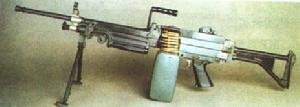 (圖)比利時FN“米尼米”5.56MM機槍