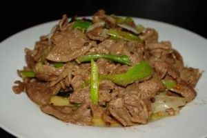 孜然羊肉生菜卷 孜然羊肉生菜卷