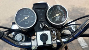 三輪機車油氣兩用