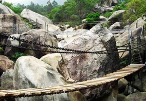 猛虎峽漂流 猛虎峽漂流