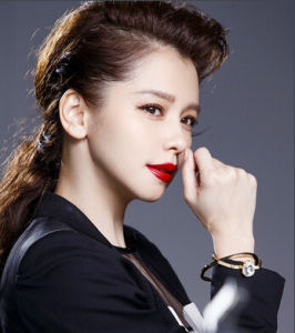 《魔鬼愛奢侈的眼淚》 《魔鬼愛奢侈的眼淚》