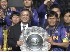廣島三箭足球俱樂部奪冠