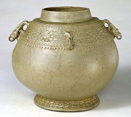 獸耳青瓷卣 獸耳青瓷卣