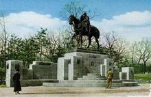 原長春公園內的兒玉騎馬像