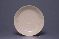 金磁州窯系仿定白釉印花碟