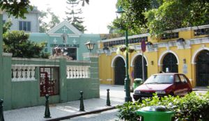 聖若瑟修院大樓及聖堂 聖若瑟修院大樓及聖堂