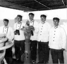 楊國宇將軍(左四)