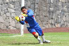 藍十字隊的門將赫蘇斯·科羅納