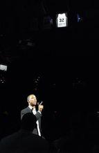 肖恩&middot;埃利奧特球衣退役儀式