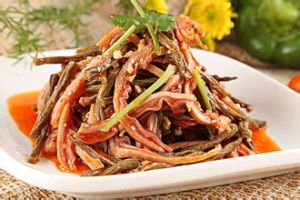 乾豇豆炒兔肚 乾豇豆炒兔肚