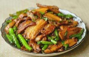 豆腐卷鹽煎肉 豆腐卷鹽煎肉