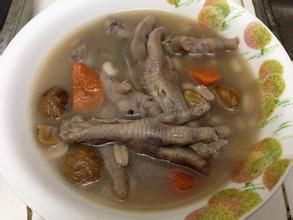 栗子花生雞腳湯 栗子花生雞腳湯