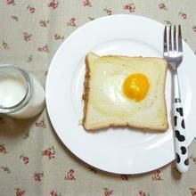 優酪乳拌水果土司麵包 優酪乳拌水果土司麵包