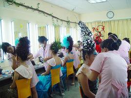 重慶巴渝美容美髮學校 重慶巴渝美容美髮學校