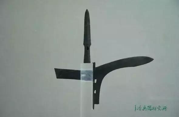 中國鐵戟和青銅戟為什麼外形差那么多? 中國鐵戟和青銅戟為什麼外形差那么多?