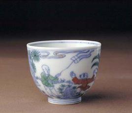 明成化鬥彩嬰戲圖杯 明成化鬥彩嬰戲圖杯