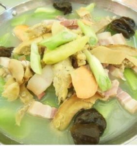 鮮鹹肉筍火鍋 鮮鹹肉筍火鍋