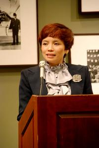 嚴旭[青島啤酒股份有限公司全球行銷總裁]