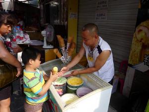王府井小吃街之一