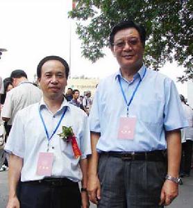 劉雲峰主席和上海合作組織首任秘書長張德廣