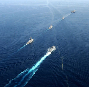 黑森號與美國航空母艦戰鬥群