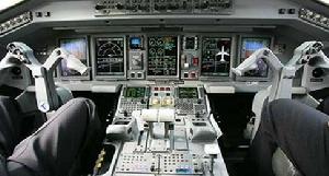 EMBRAER 190型噴氣式飛機的駕駛艙