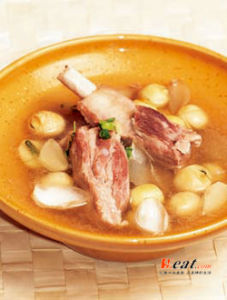 蓮子百合煲豬肉 蓮子百合煲豬肉