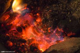 煤炭層狀燃燒 煤炭層狀燃燒