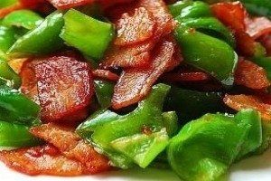培根清炒時蔬 培根清炒時蔬