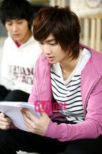 節目中的金政模