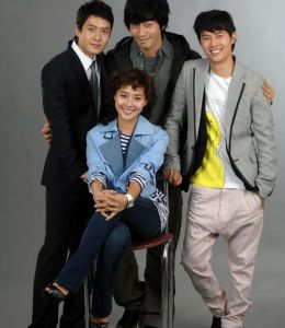 《三個爸爸一個媽媽》 《三個爸爸一個媽媽》