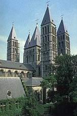 圖爾奈的聖瑪利亞大教堂