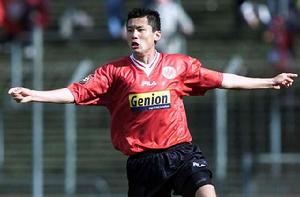 楊晨[足球運動員]