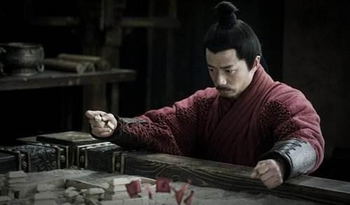 韓信若想自立,必須完成這一點!網友:他就是一個不安分的打工者