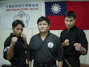 張恩煌 (育誠)老師與楊東雄和王中原