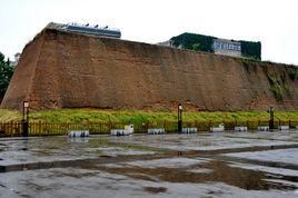 鄭州商城遺址 鄭州商城遺址