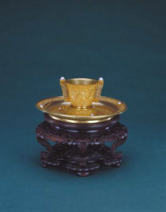 金嵌珠杯盤 金嵌珠杯盤