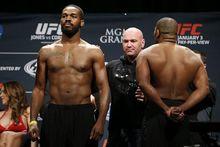 喬恩&middot;瓊斯