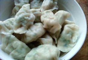 草魚韭菜水餃 草魚韭菜水餃