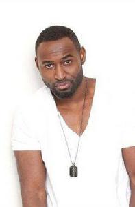 艾德里安·霍姆斯 艾德里安·霍姆斯