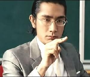 李尚正扮演的曹校長