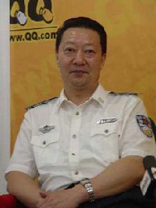 高鋒[浙江鳳凰影視傳播公司文學部主任、專業作家]