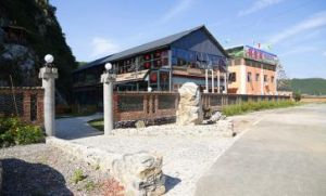 西四渡河村 西四渡河村