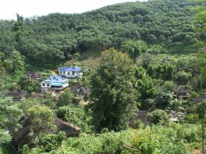 曼香班村-村全景