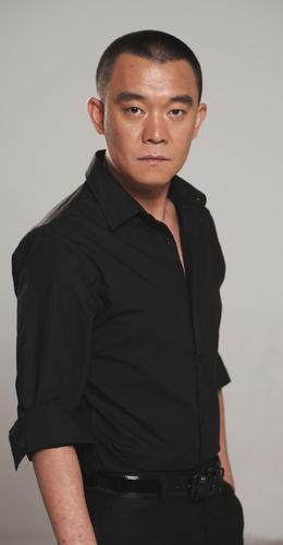 崔嵩[中國大陸青島藉演員]