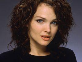 迪娜·梅耶 迪娜·梅耶