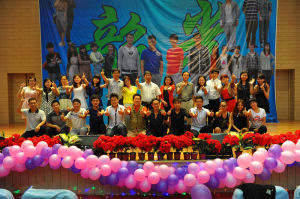 《韶光》劇組合影