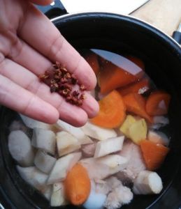 淮山蜜棗西施骨湯 淮山蜜棗西施骨湯