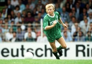 效力不萊梅期間