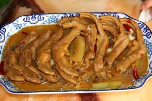 冬瓜煲鴨掌 冬瓜煲鴨掌